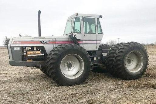 1983 White 4-210 4WD tractor