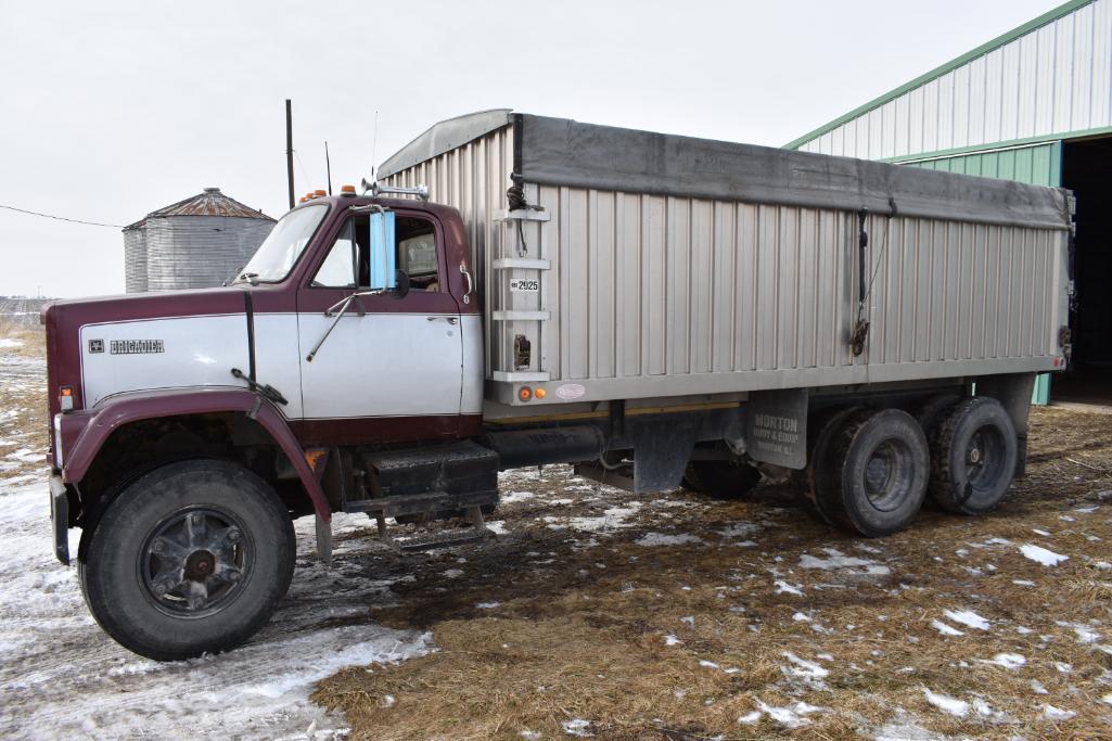 1978 GMC Brigadier tandem axle grain truck