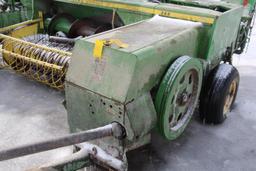 John Deere 346 square baler