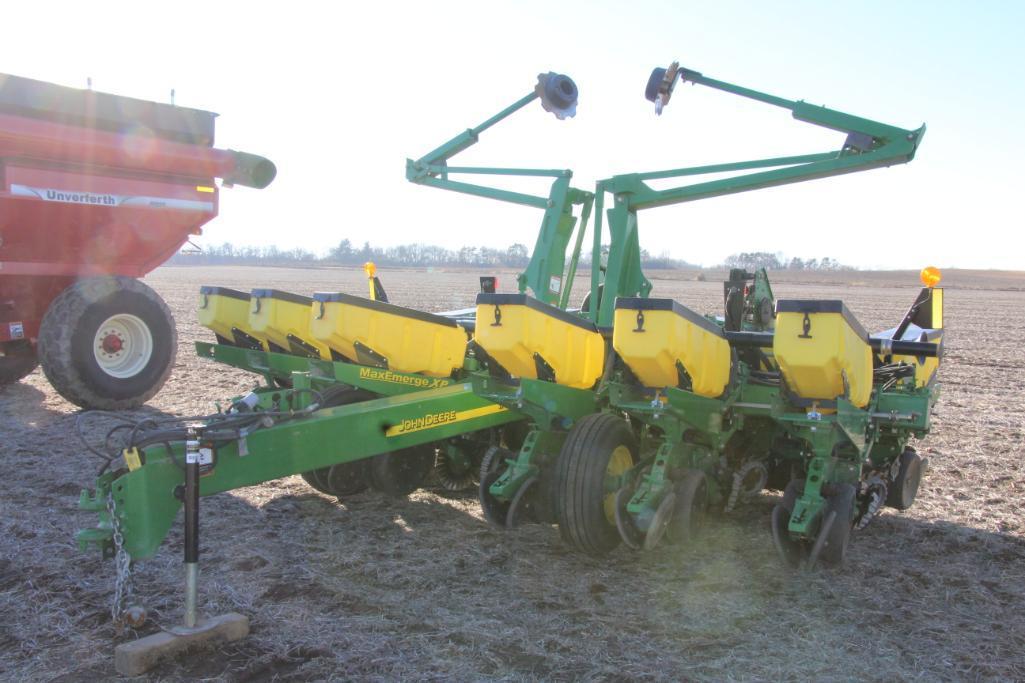 John Deere 1760 12R30" MaxEmerge XP no till planter