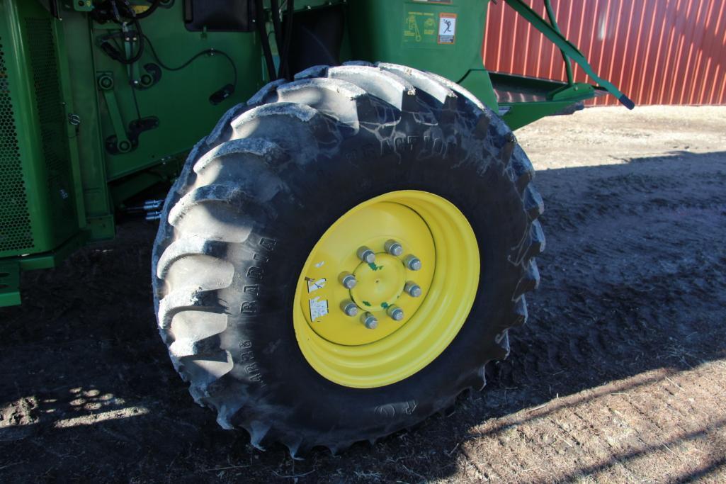 2012 John Deere S550 4wd combine