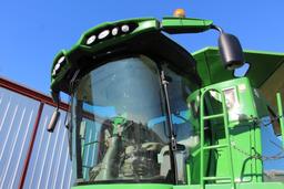 2012 John Deere S550 4wd combine