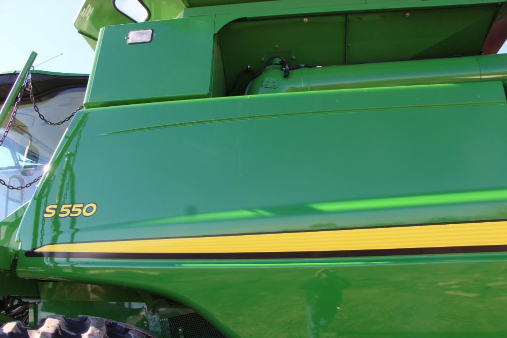 2012 John Deere S550 4wd combine