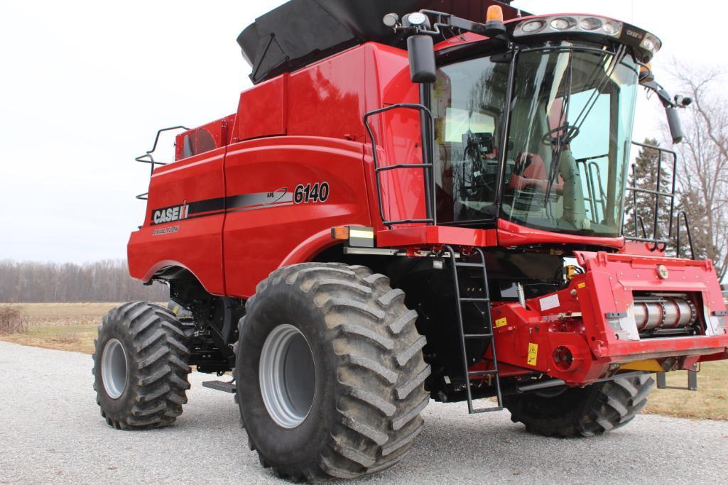 2016 Case IH 6140 2wd combine