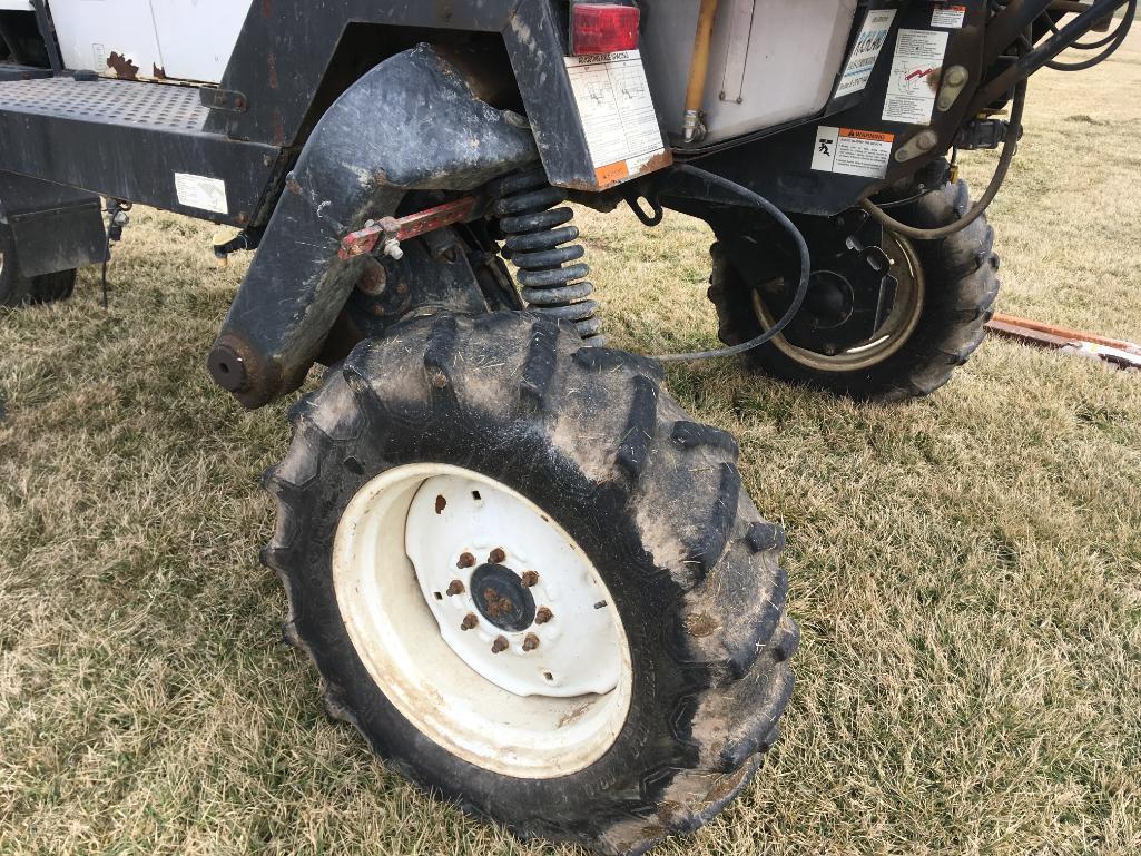 Spra-Coupe 3440 self-propelled sprayer