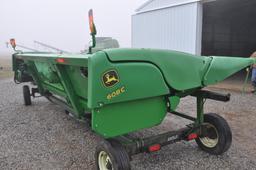 2013 John Deere 608C 8 row 30" corn head