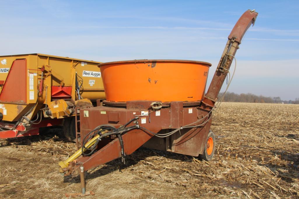 Roto Grind 760 hay grinder