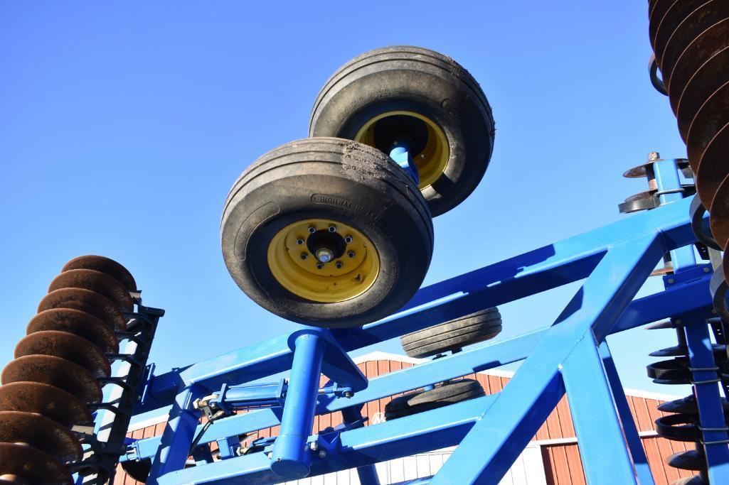 2011 Landoll 7431 29' VT Plus vertical tillage tool