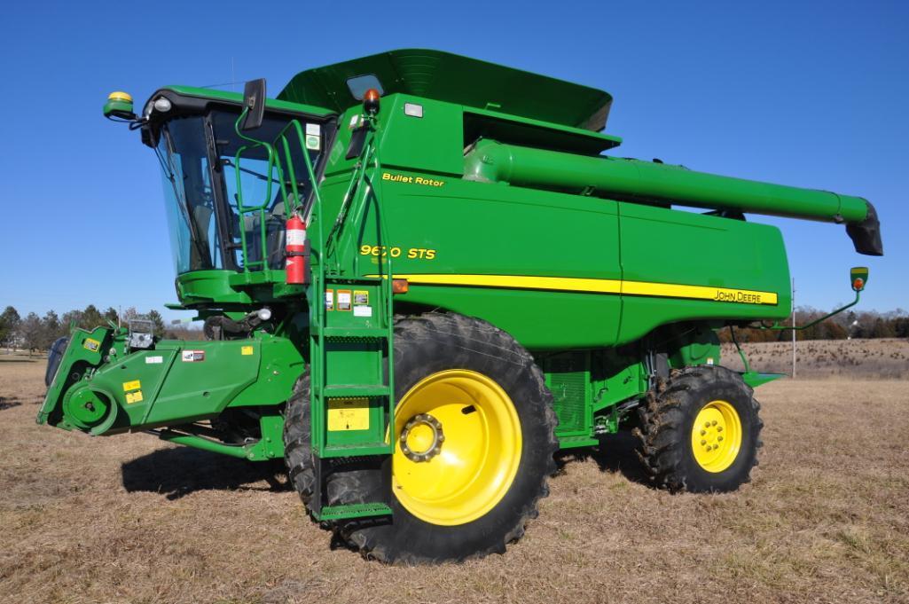 2010 John Deere 9670STS 4WD combine