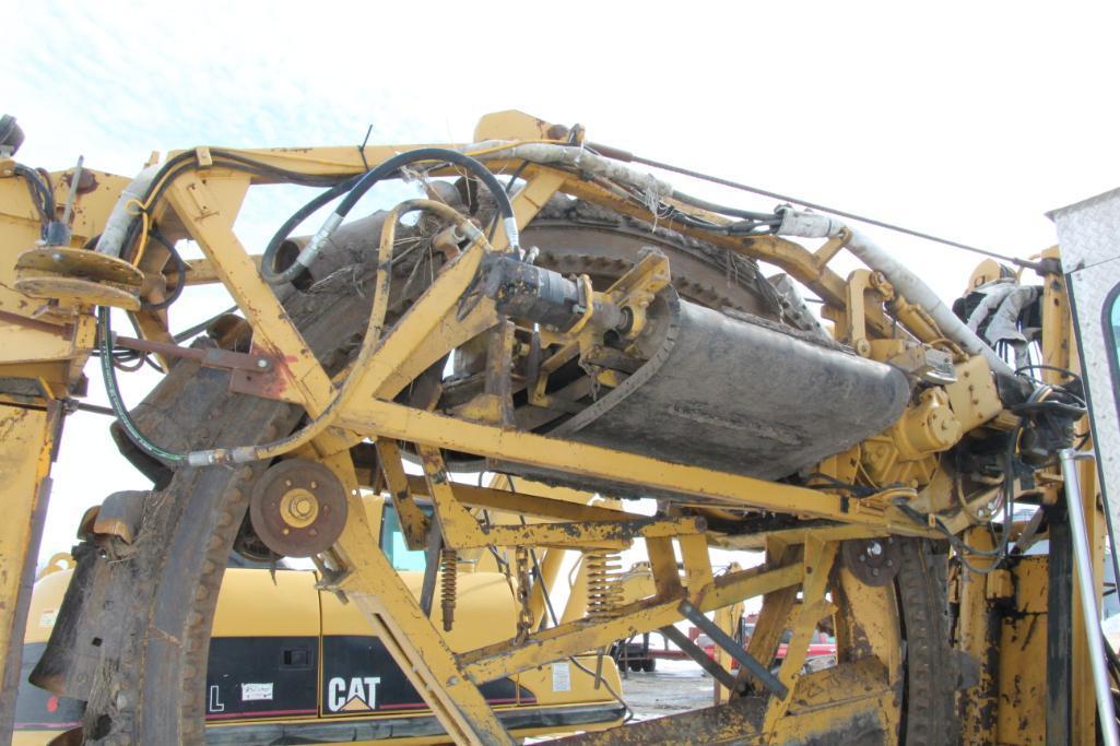 2000 Buckeye 7200 "Magnum" wheel trencher