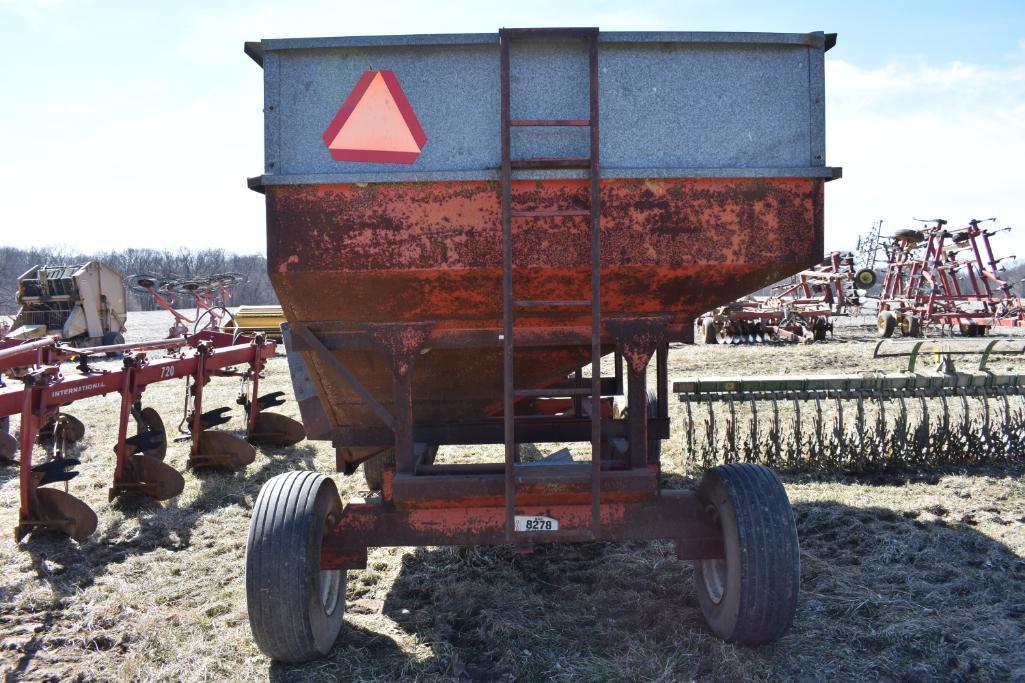 Kory 300 bu. gravity wagon