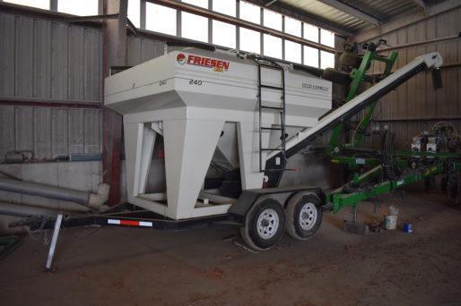 2005 Friesen 240 Seed Express seed tender