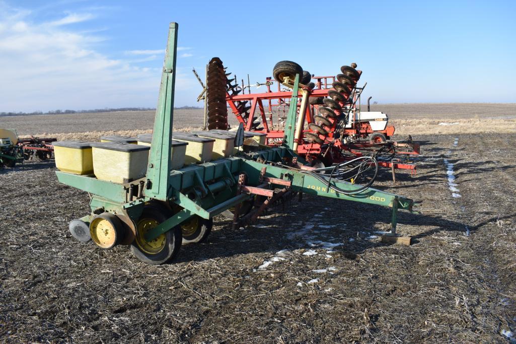 John Deere 7000 6 row 30" planter