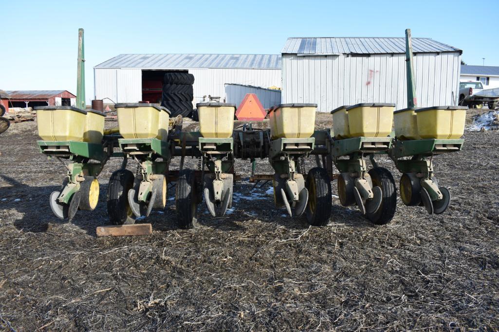 John Deere 7000 6 row 30" planter