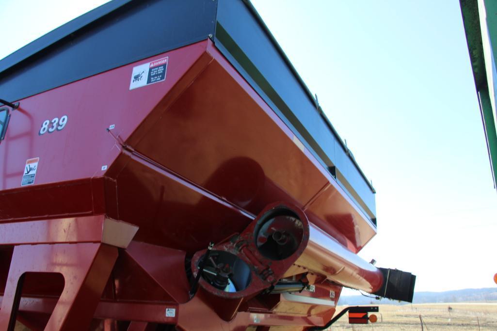 Parker 839 grain cart