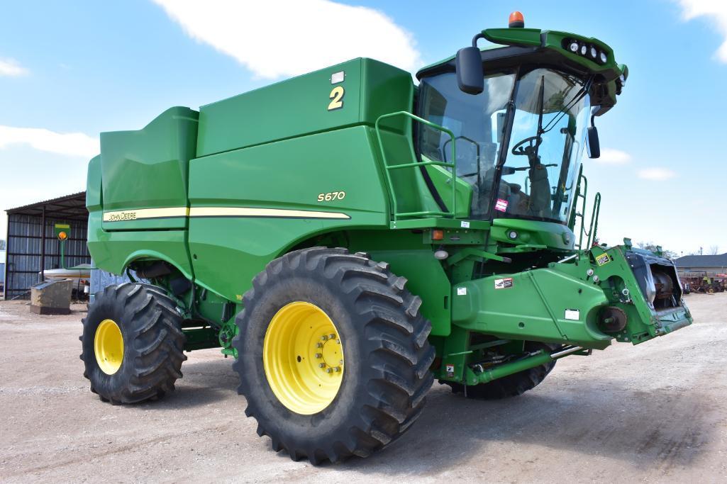 2014 John Deere S670 2wd combine