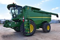 2014 John Deere S670 2wd combine