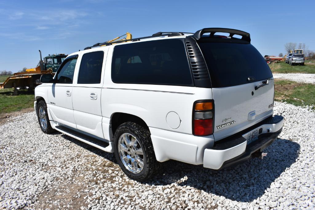 2006 GMC Yukon XL Denali all-wheel drive