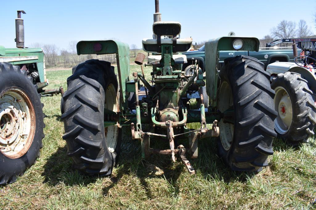 1964 Oliver 1650 2wd tractor