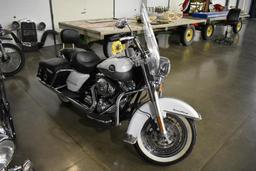 2009 Harley Davidson Road King Classic Motorcycle