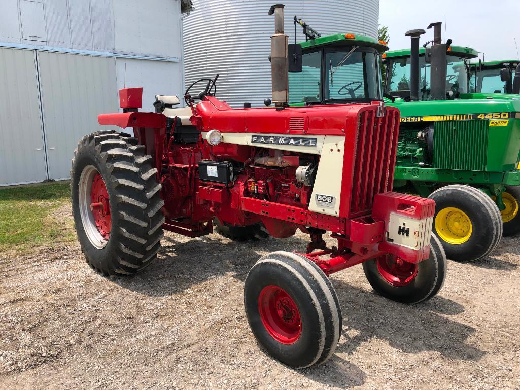 1964 IH 806 2wd tractor