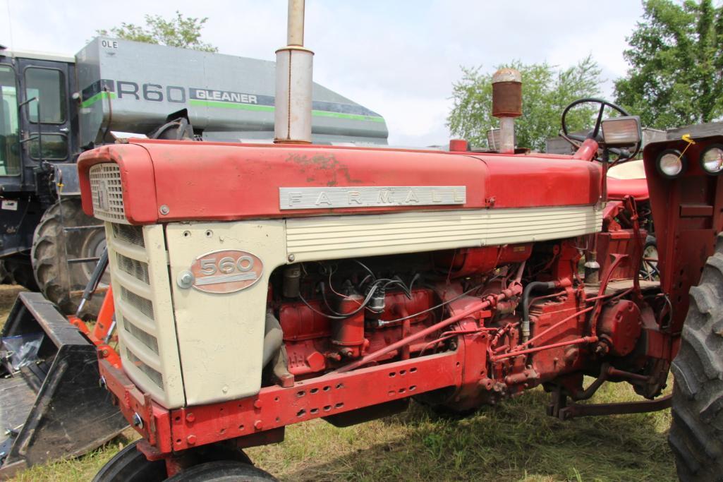 1962 Farmall 560 gas tractor