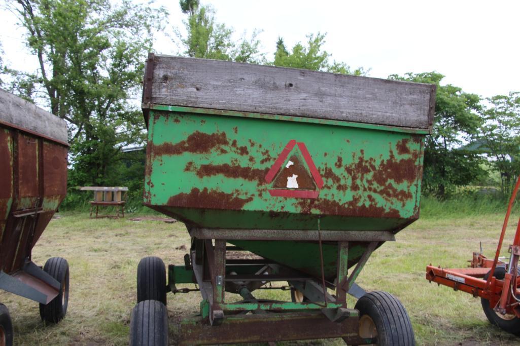 150 bu. gravity wagon w/gear