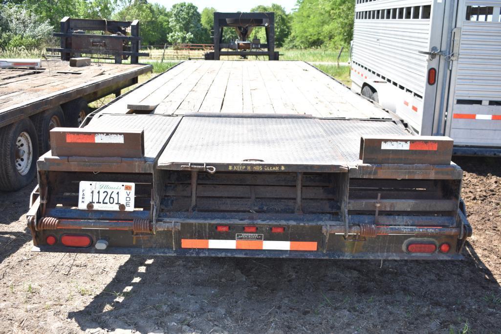 2004 Trailerman 30' gooseneck flatbed trailer