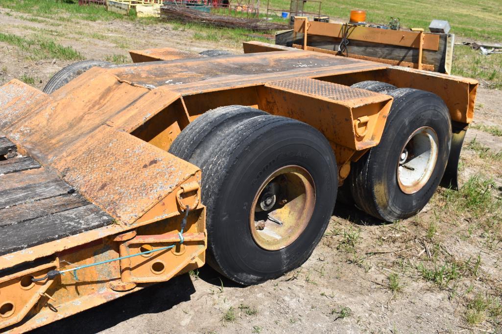 1977 Rogers 34' detach trailer