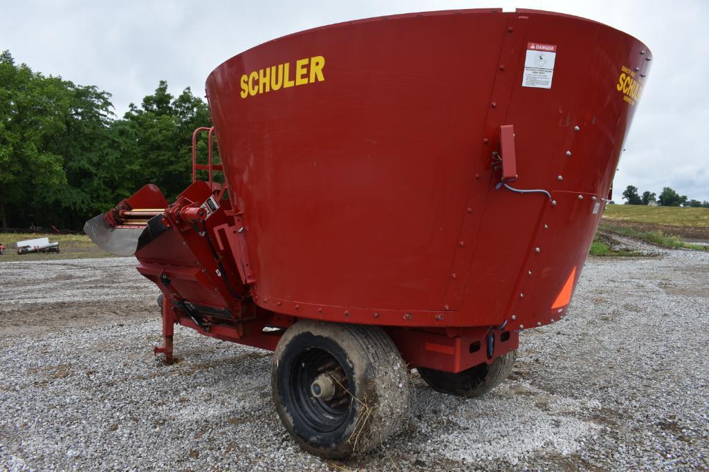 2012 Schuler 6020 TMR mixer feed wagon