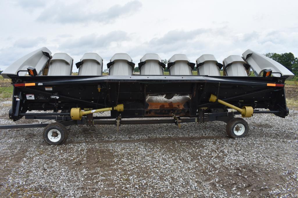 2007 Gleaner 3000 8 row 30" corn head