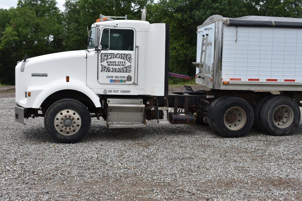 1990 Kenworth T800 day cab semi