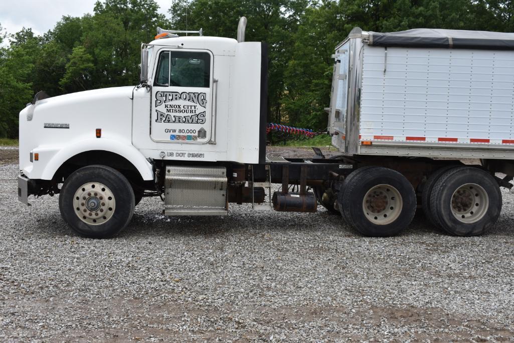 1990 Kenworth T800 day cab semi