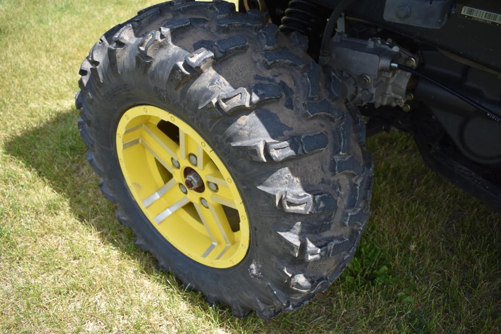 2010 John Deere 825i Gator 4x4 UTV