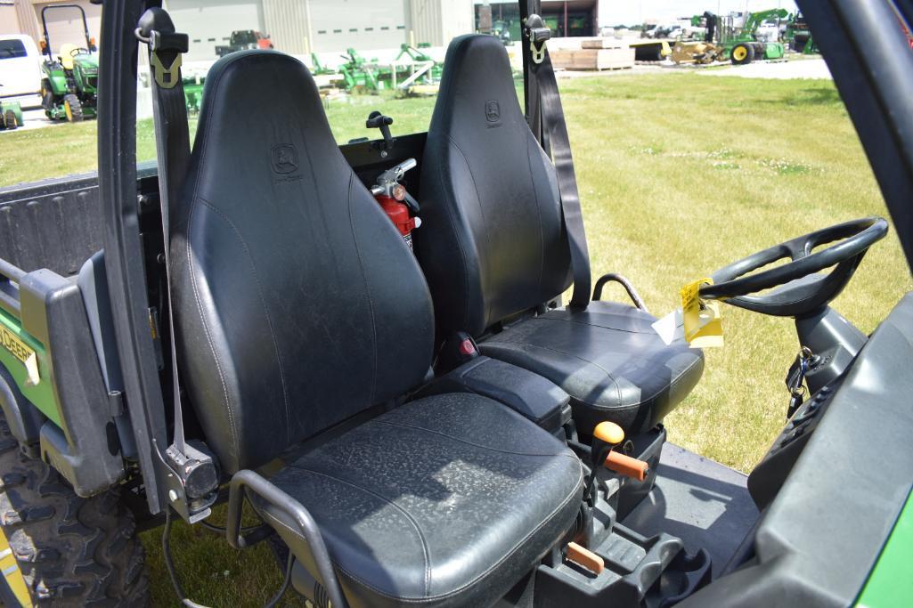 2010 John Deere 825i Gator 4x4 UTV