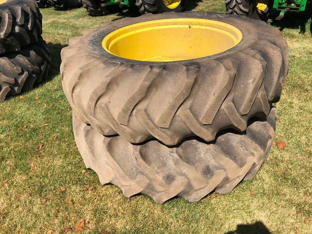 1977 John Deere 4430 2wd tractor