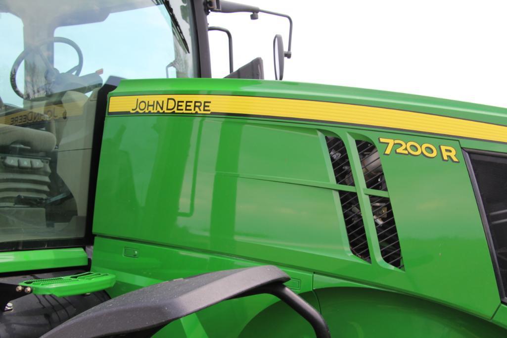 2013 John Deere 7200R MFWD tractor