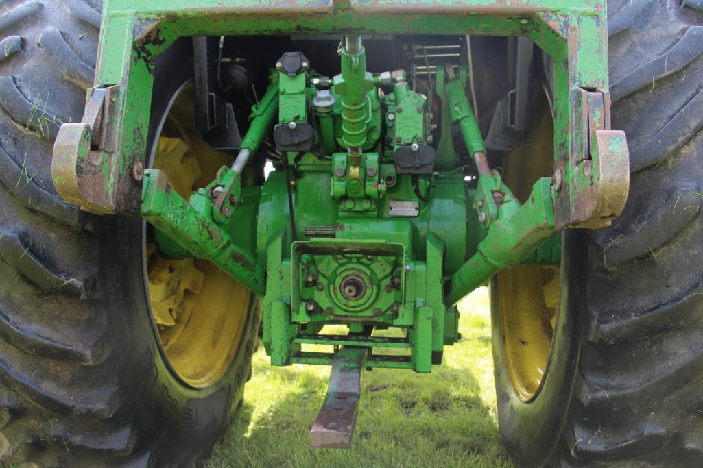 John Deere 4455 MFWD tractor