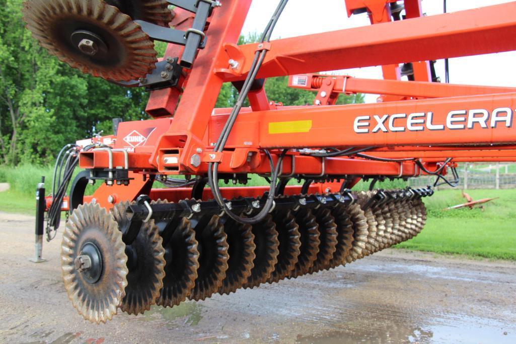 2015 Kuhn Krause 8000-30 Excelerator