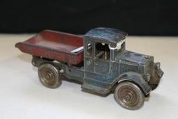 9" Kilgore cast iron dump truck