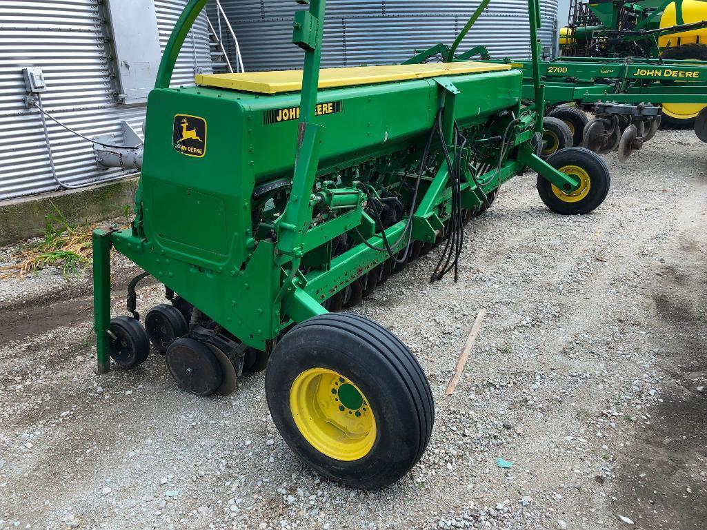 John Deere 515 15' 3-pt. drill