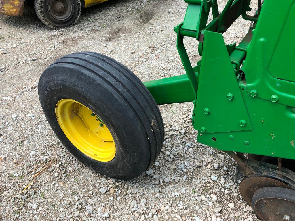 John Deere 515 15' 3-pt. drill