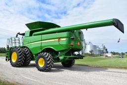 2012 John Deere S680 4wd combine