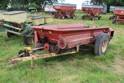 New Holland 328 manure spreader