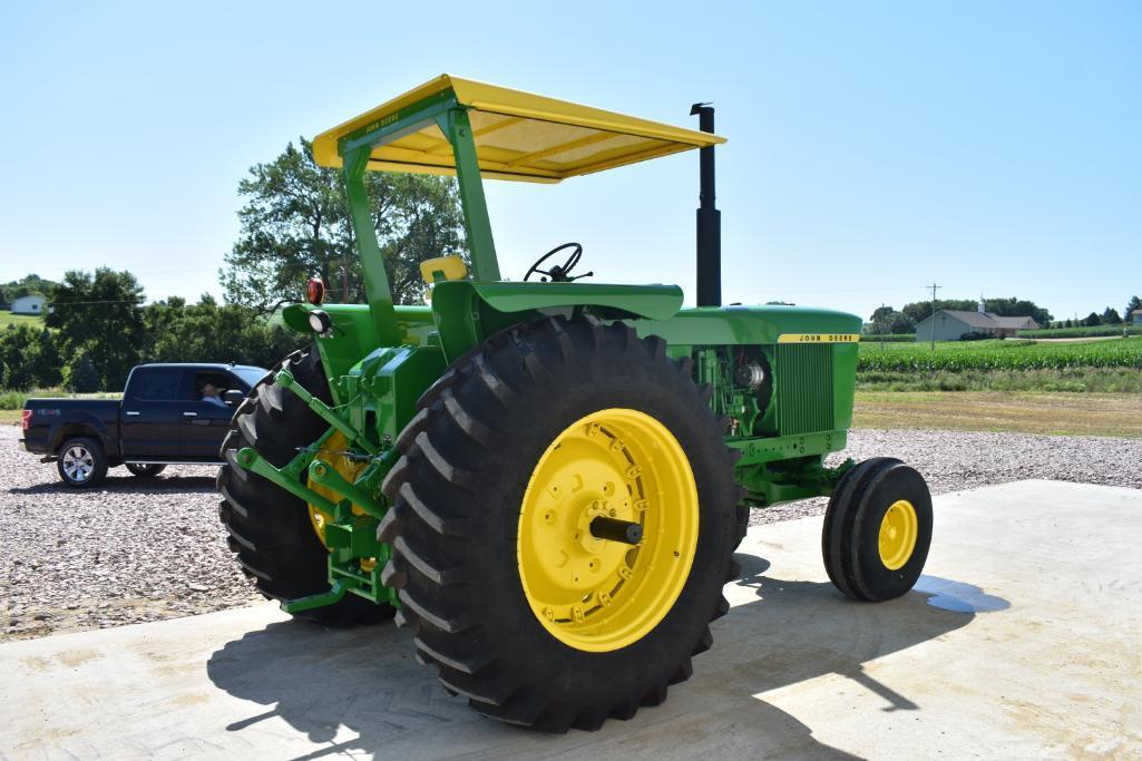 1972 John Deere 4620 2wd tractor