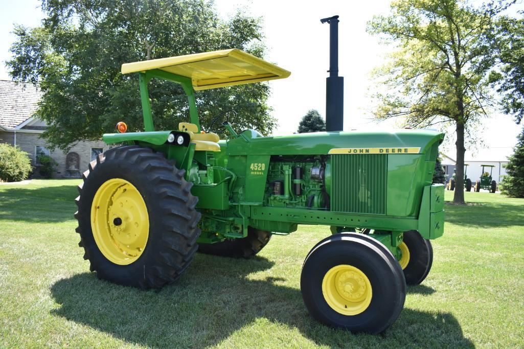 1969 John Deere 4520 2wd tractor