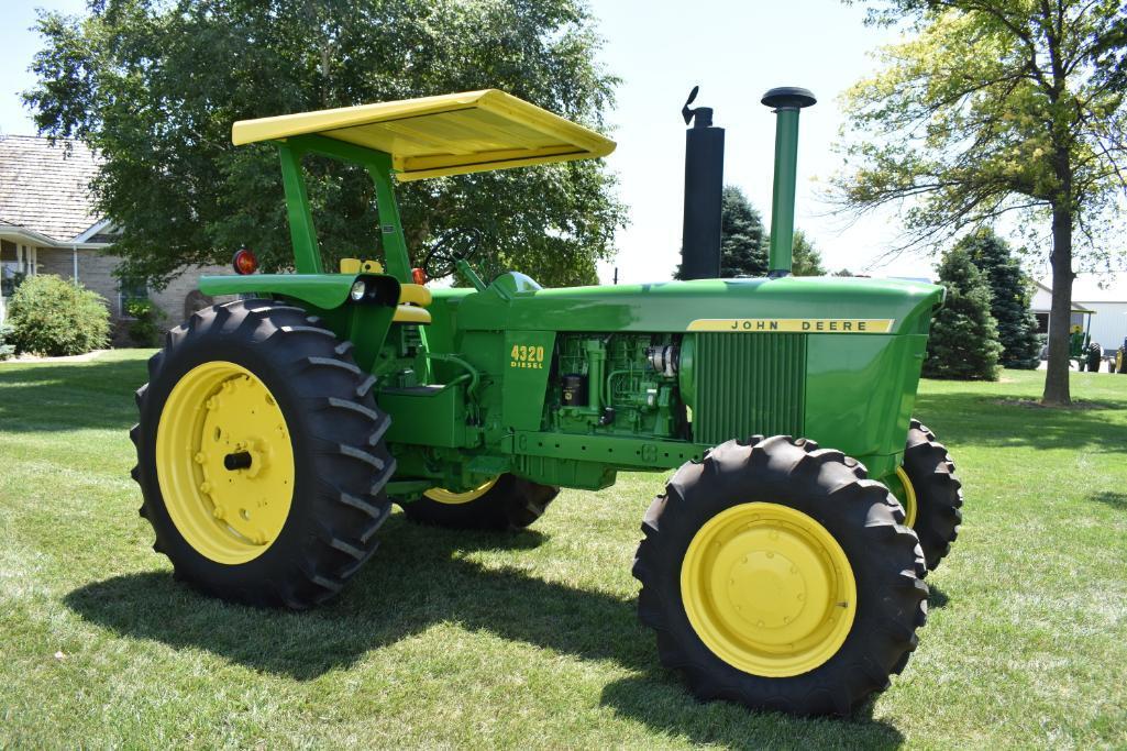 1972 John Deere 4320 FWA tractor