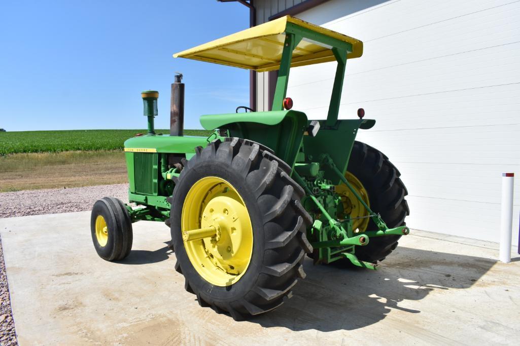 1972 John Deere 5020 2wd tractor