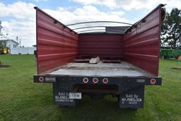 1985 Ford 7000 single axle grain truck