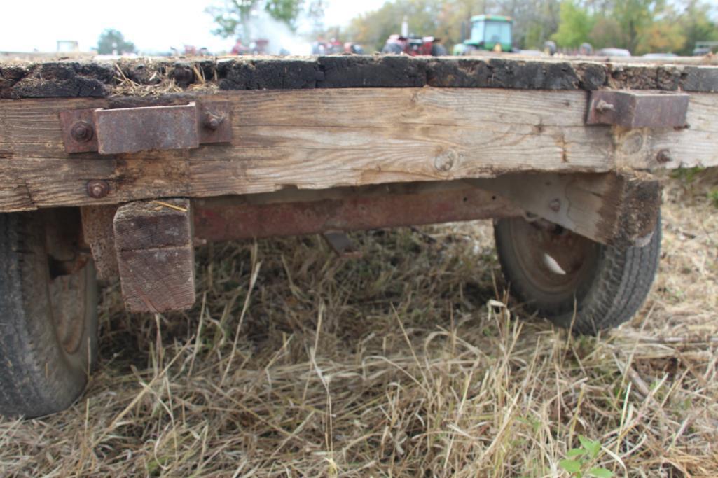 8' x 14' Hayrack on running gear